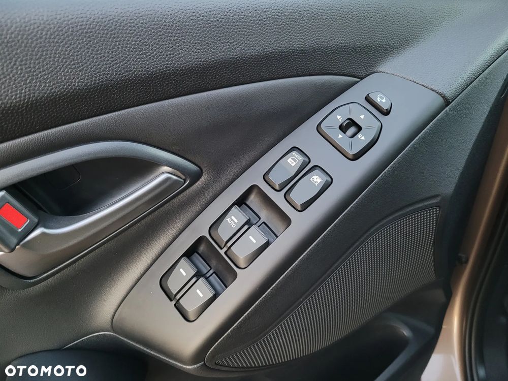 Hyundai ix35 2.0 2WD Trend - 24