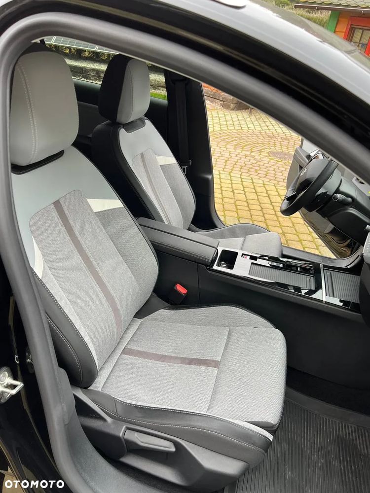 Opel Astra Business Elegance - 12