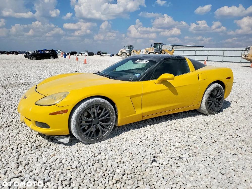 Chevrolet Corvette - 1