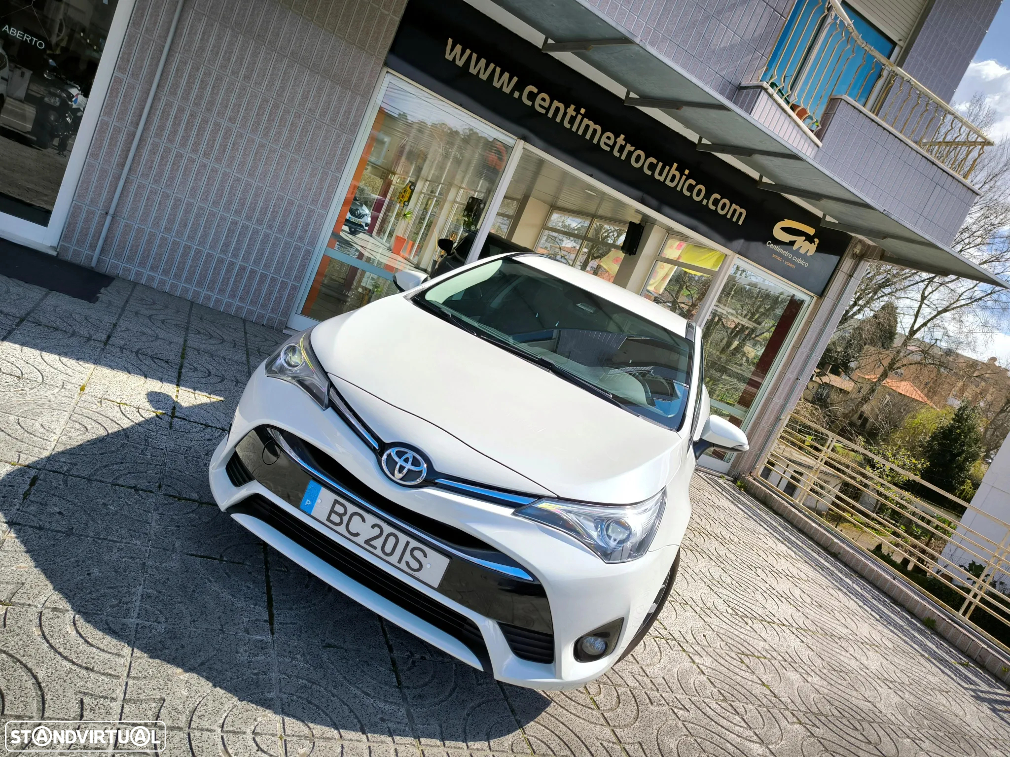 Toyota Avensis Touring Sports 1.6 D-4D Exclusive +P.Business - 25