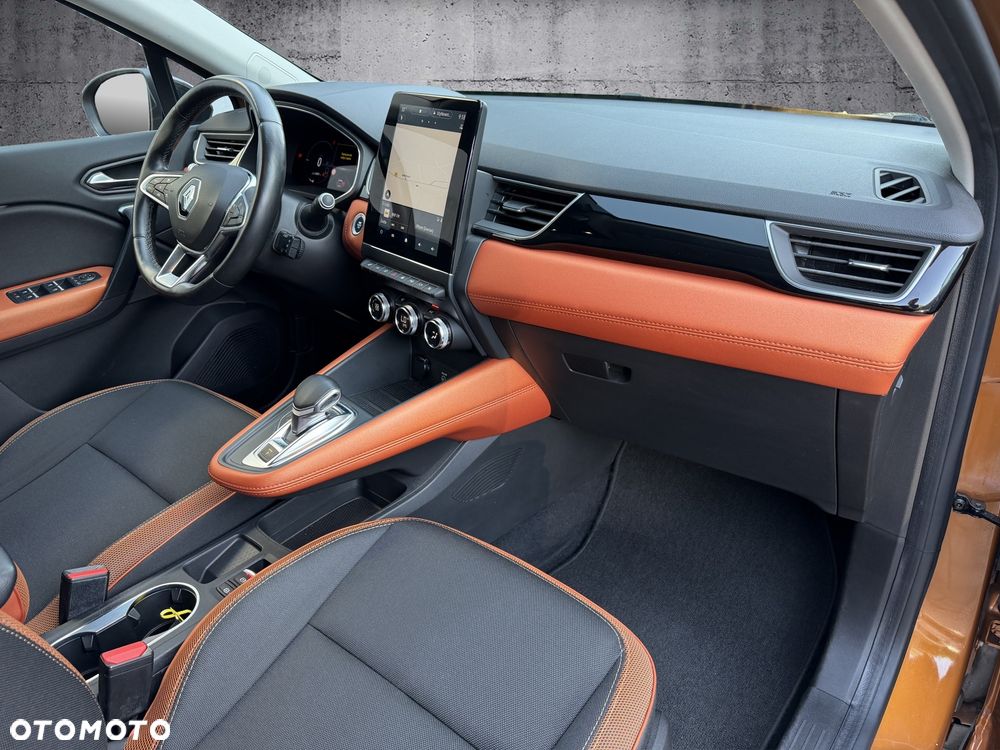 Renault Captur 1.6 E-TECH Plug-In Intens - 11