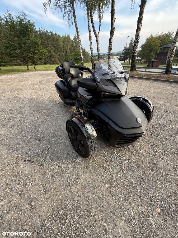 Can-Am Spyder - 11