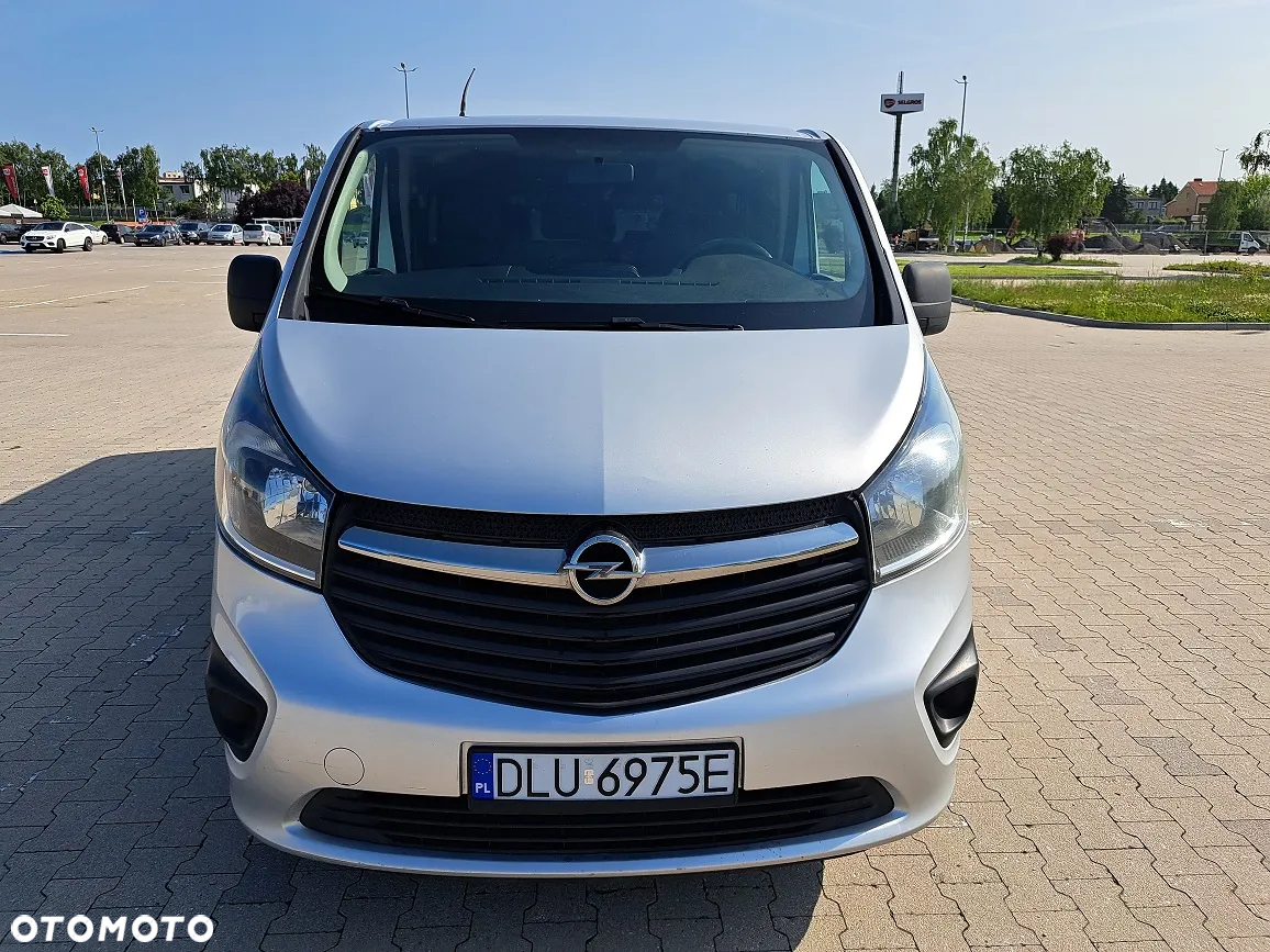 Opel Vivaro - 11