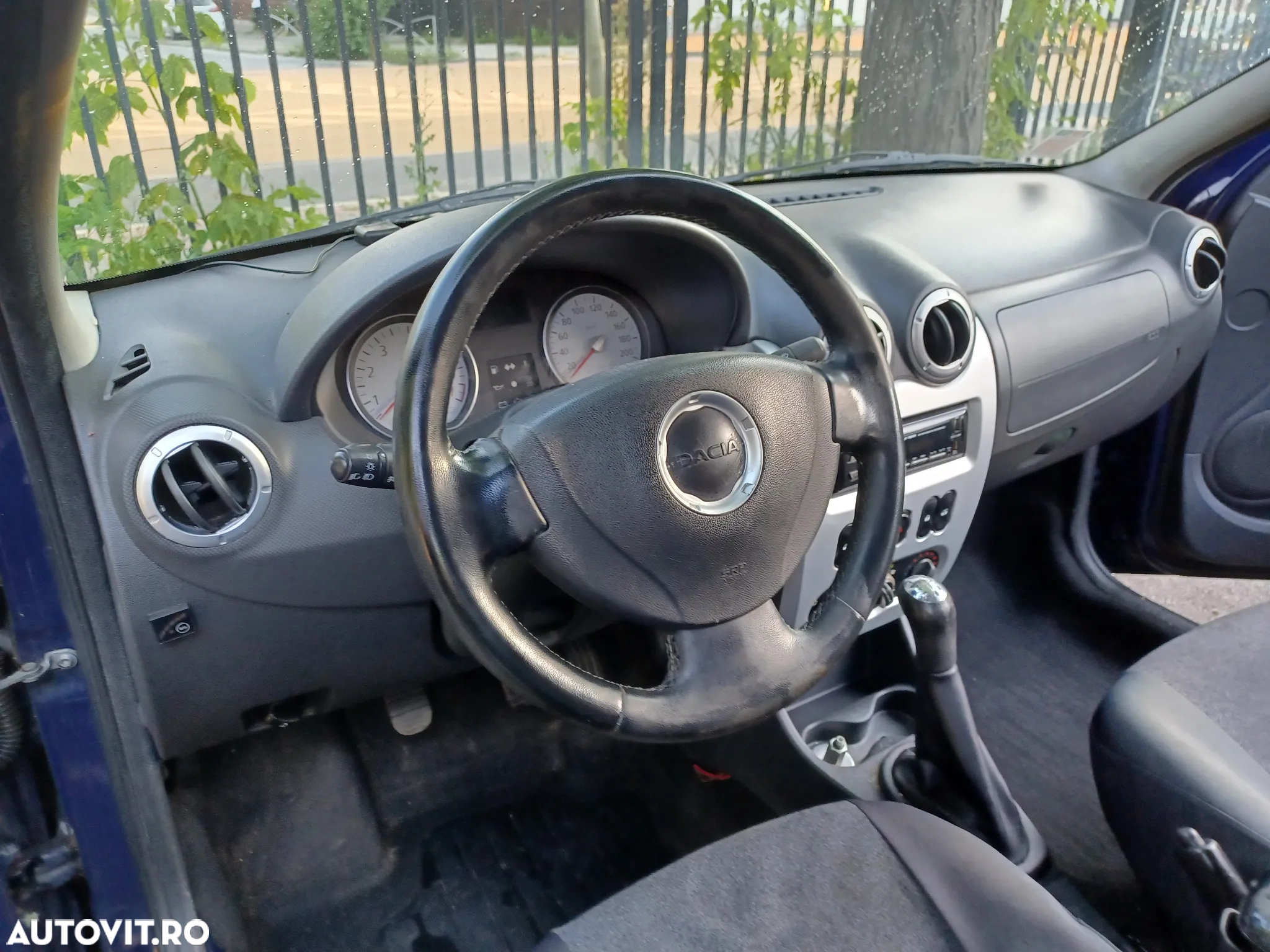Dacia Logan 1.2 16V Laureate - 5