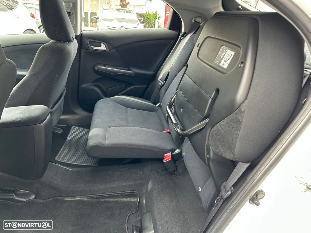 Honda Civic 1.4 i-VTEC Sport - 37
