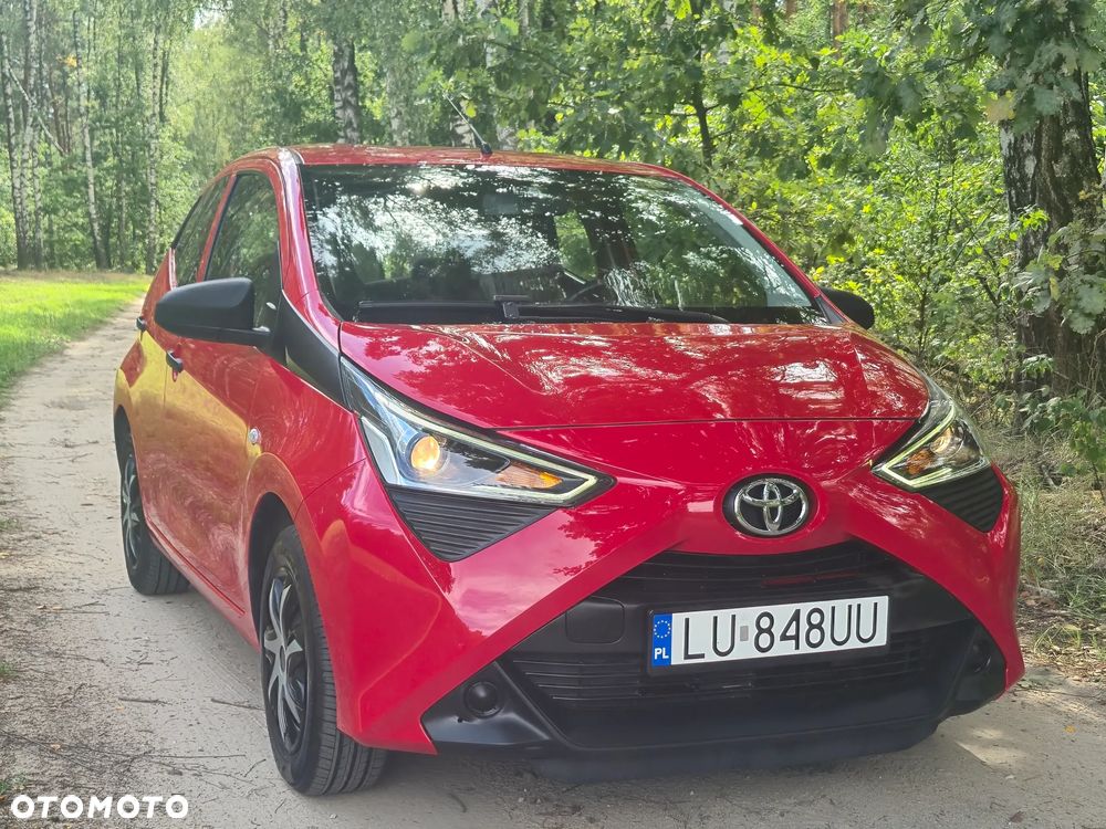 Toyota Aygo x-play - 1