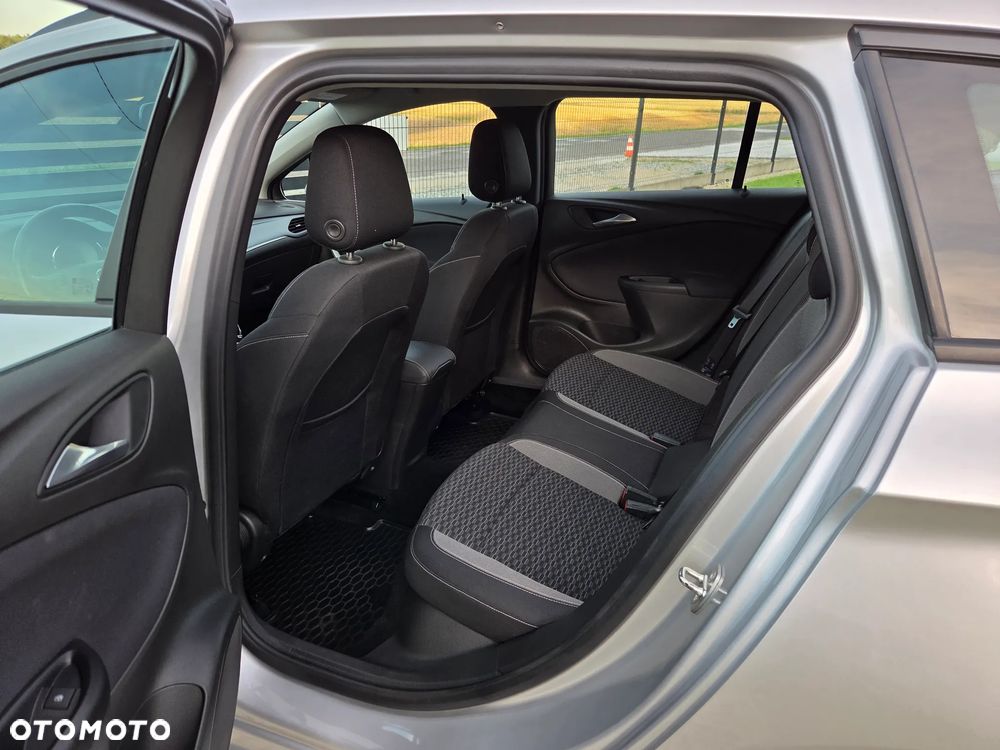 Opel Astra - 15