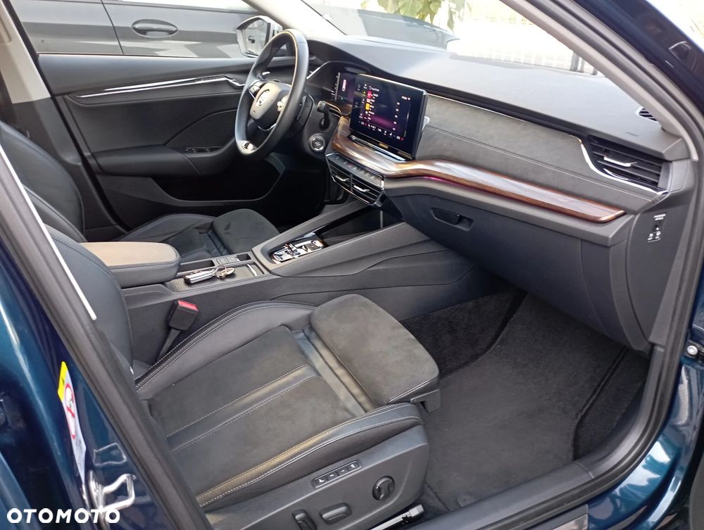 Skoda Octavia 2.0 TDI 4x4 Scout DSG - 9