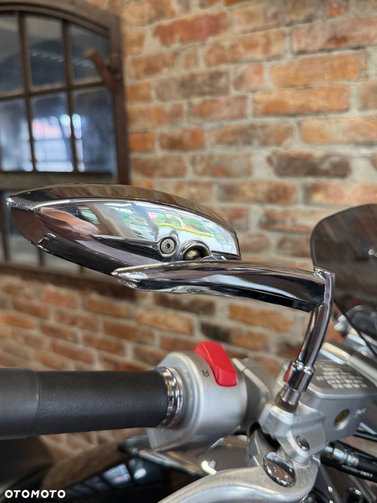 Suzuki VZ - 21