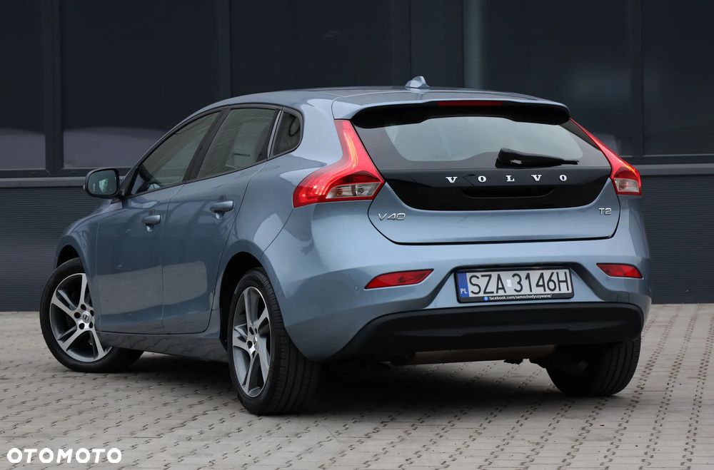 Volvo V40 T2 Momentum - 6