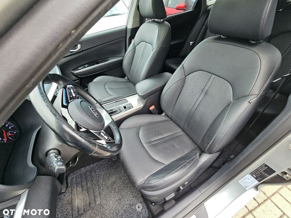 Kia Optima - 16