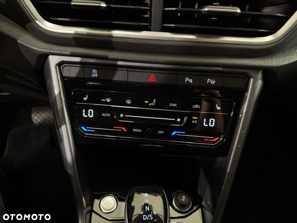 Volkswagen T-Roc - 26