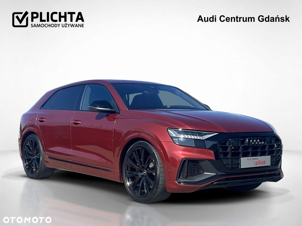 Audi SQ8 - 8