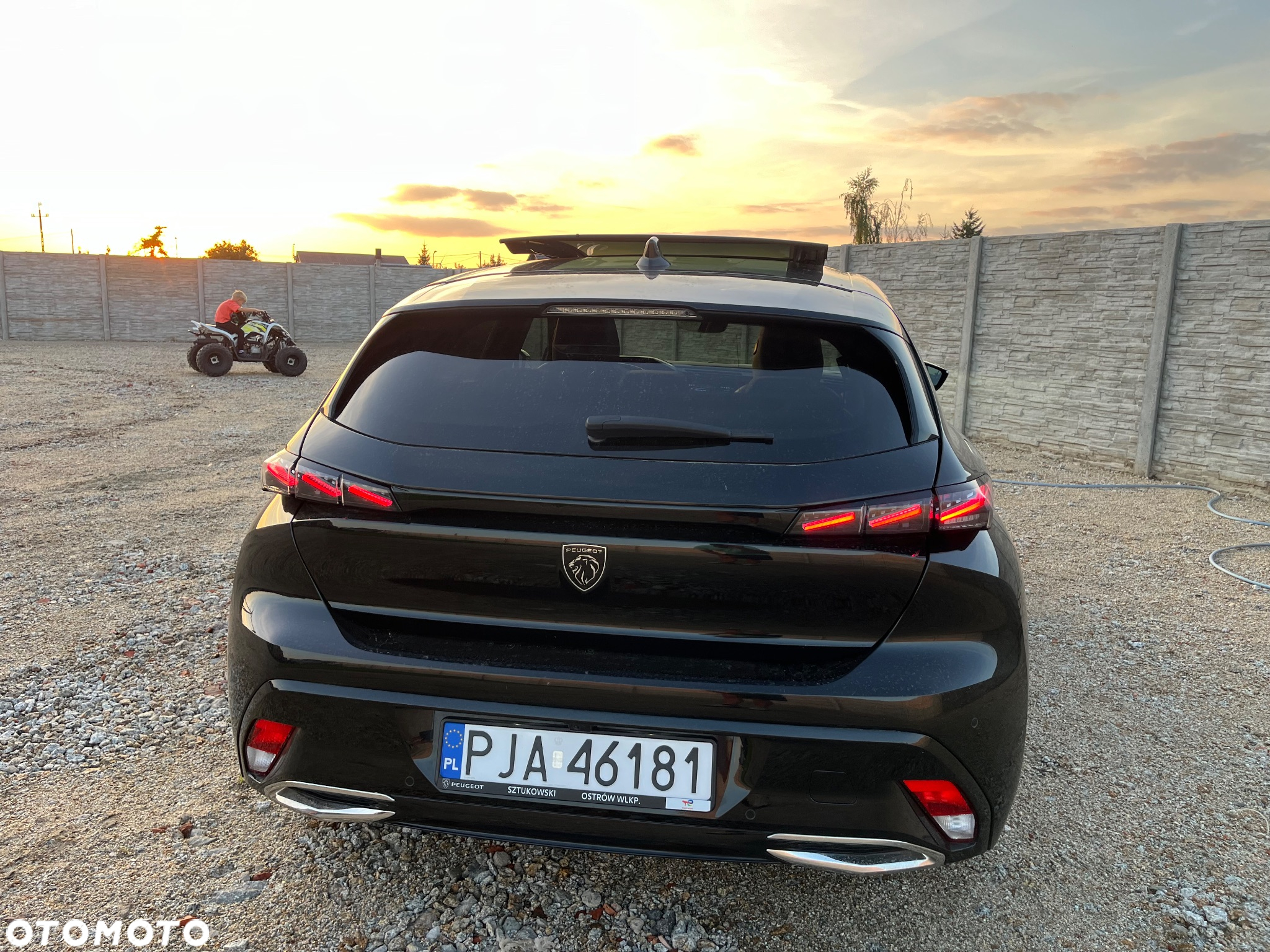 Peugeot 308 Plug-In Hybrid 225 e-EAT8 GT - 6
