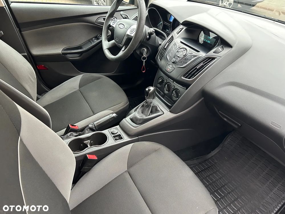 Ford Focus 1.6 Gold X (Trend) - 16