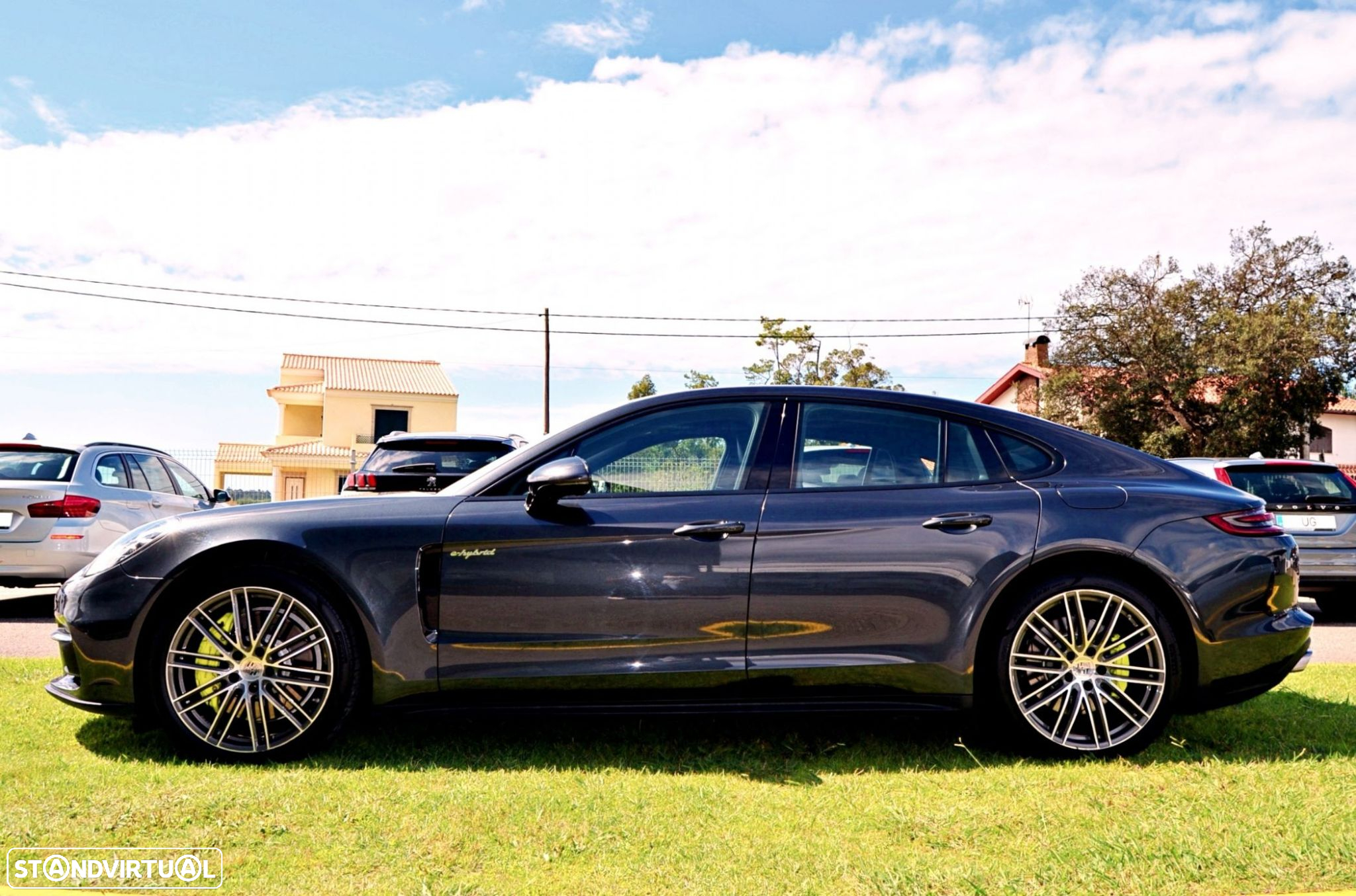 Porsche Panamera 4 E-Hybrid - 4