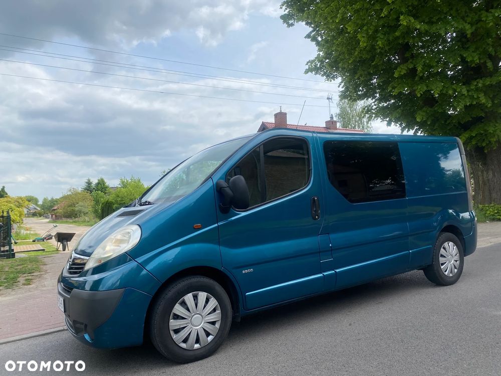 Opel Vivaro - 10