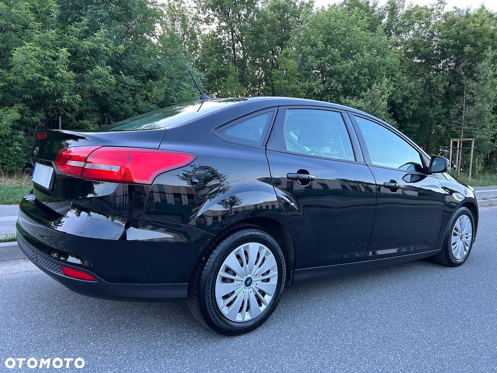 Ford Focus 1.6 Trend - 34