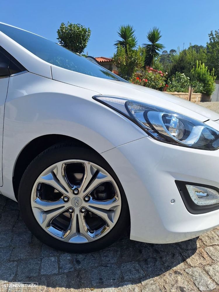 Hyundai i30 SW 1.6 CRDi Style J17 - 3