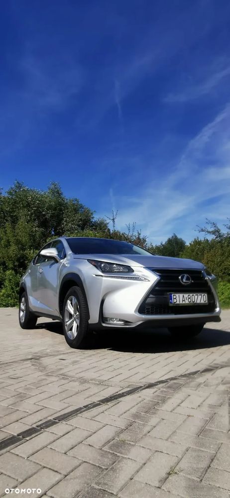 Lexus NX 200t - 1