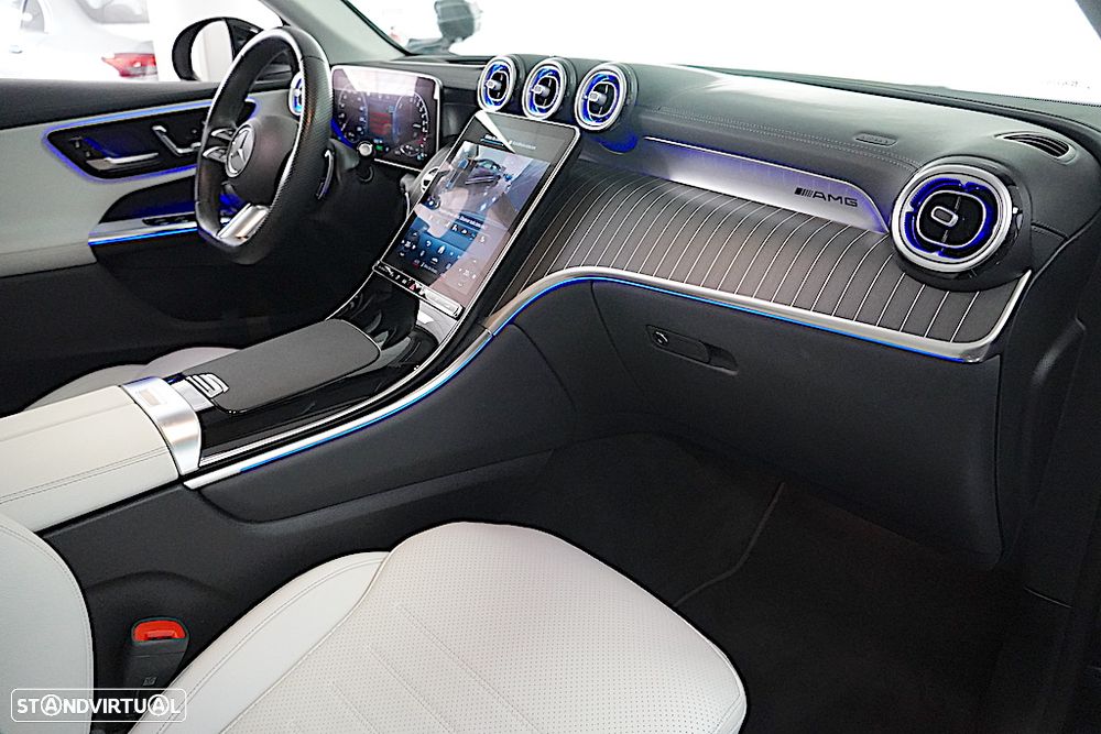 Mercedes-Benz GLC 300 e 4Matic 9G-TRONIC Edition AMG Line - 28