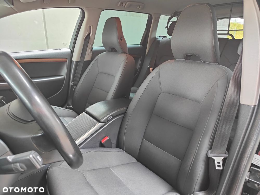 Volvo XC 70 - 17