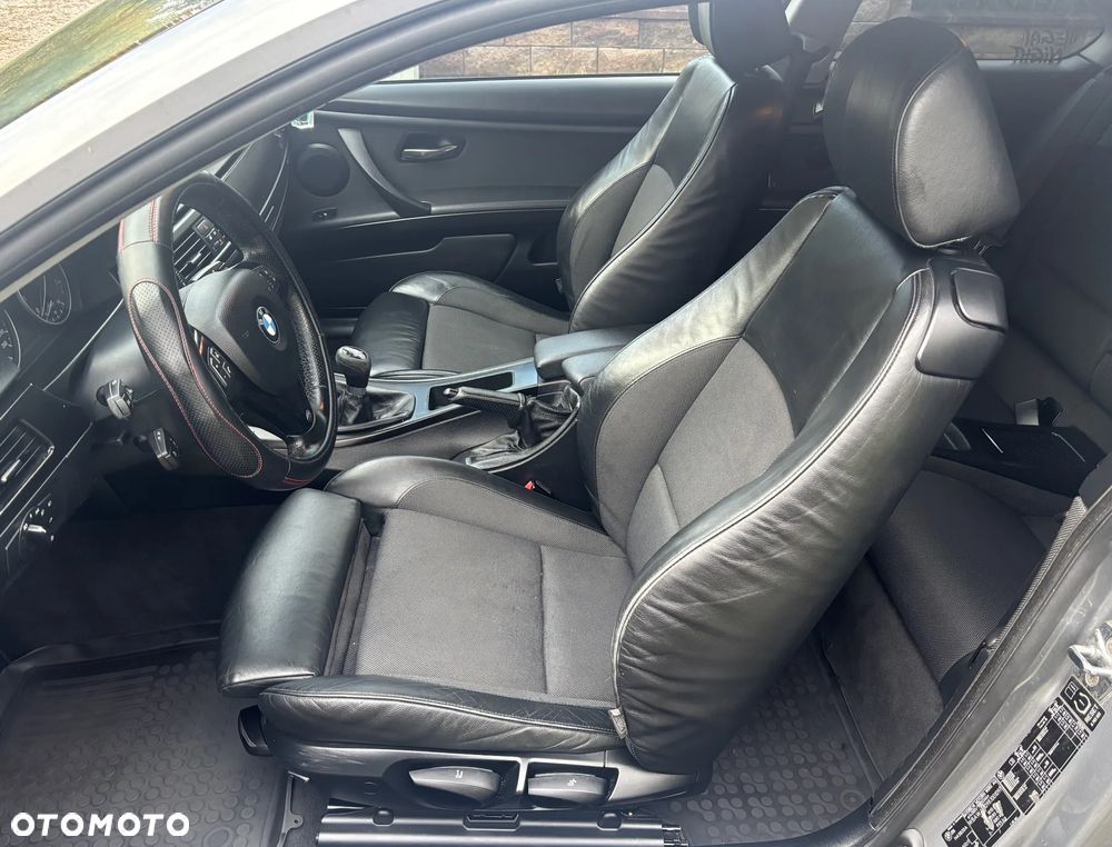 BMW Seria 3 320i - 17