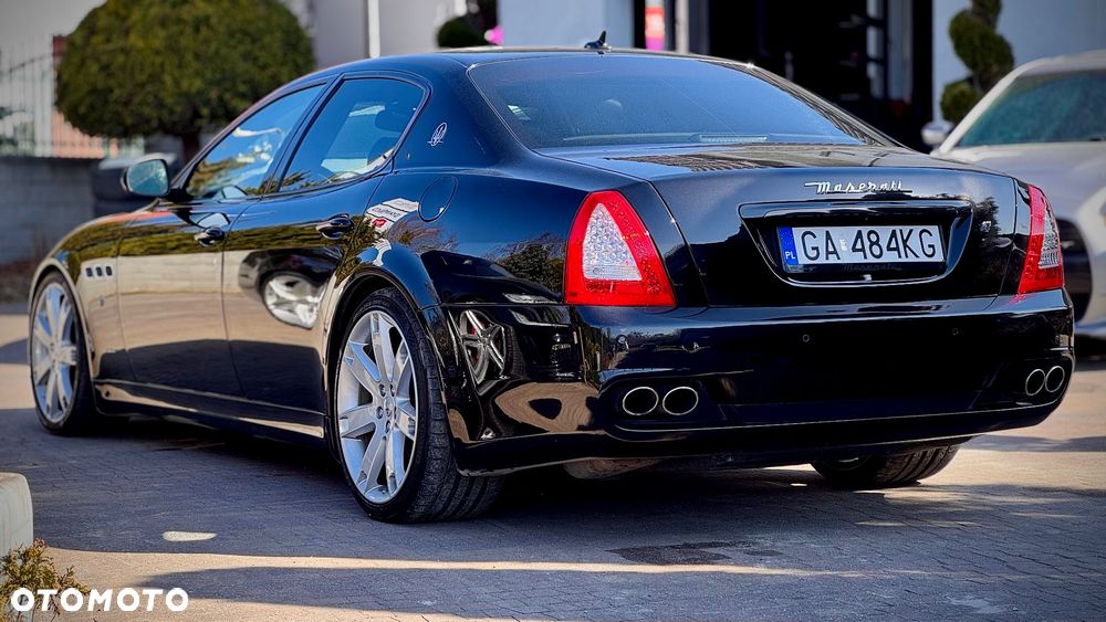 Maserati Quattroporte S - 10