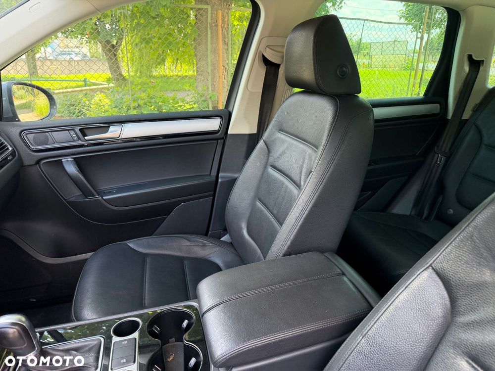 Volkswagen Touareg - 16