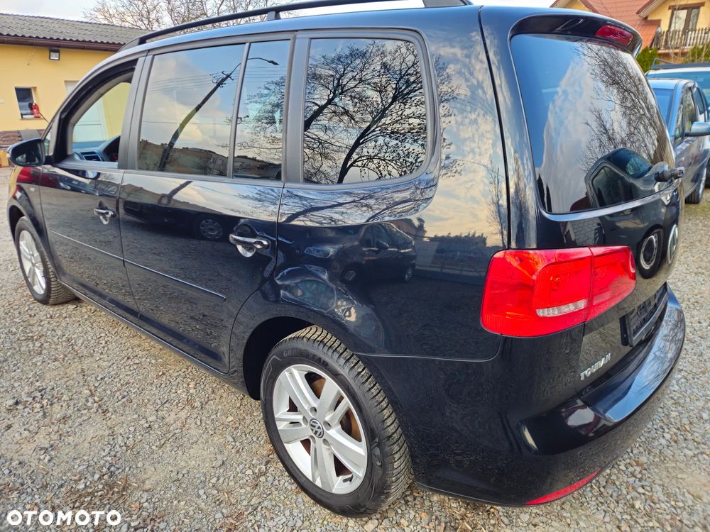 Volkswagen Touran 1.6 TDI DPF BlueMot Comfortline - 4