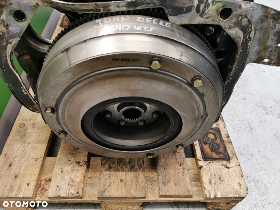Koło zamachowe John Deere .... WTS {CD6068HZ060} - 2