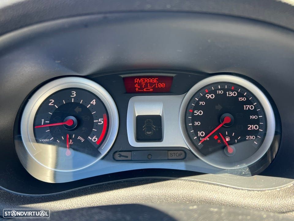 Renault Clio 1.5 dCi Dynamique - 4