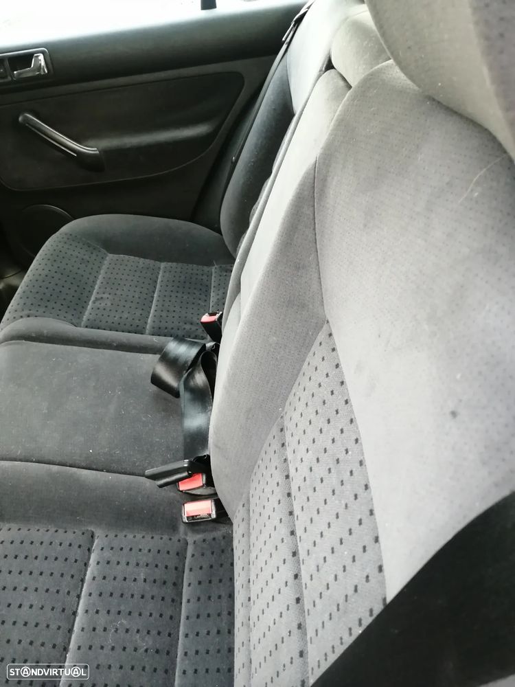 VW Golf 1.4i Confort - 5