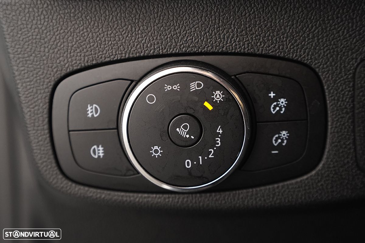 Ford Focus SW 1.0 EcoBoost MHEV ST-Line Aut. - 18