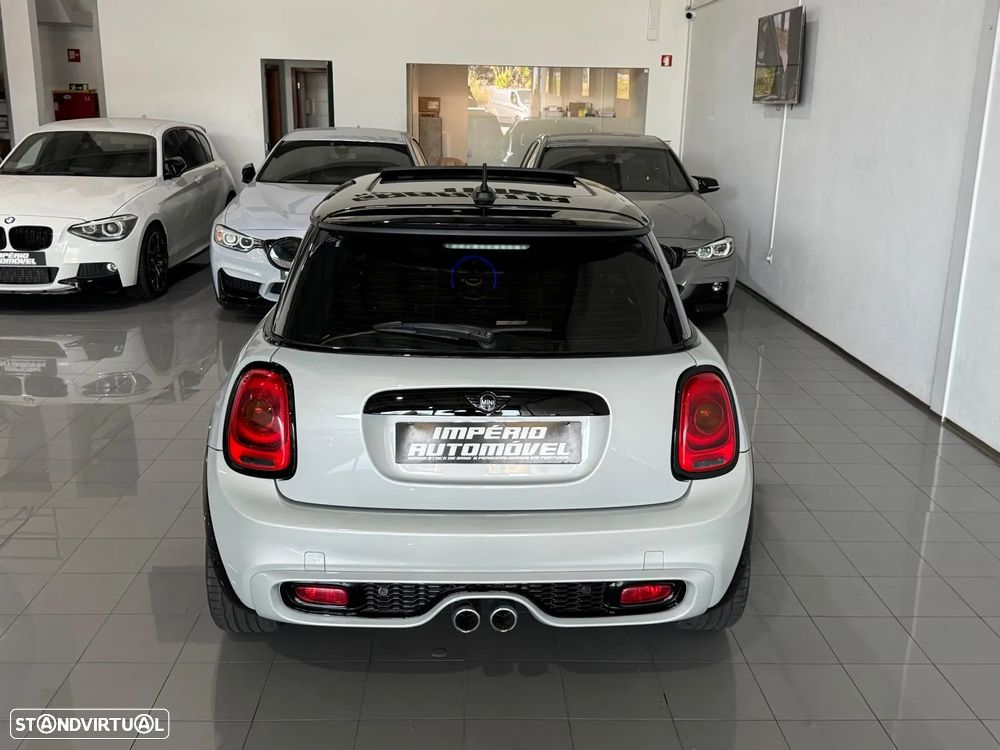 MINI 3 Portas Cooper SD Auto - 9
