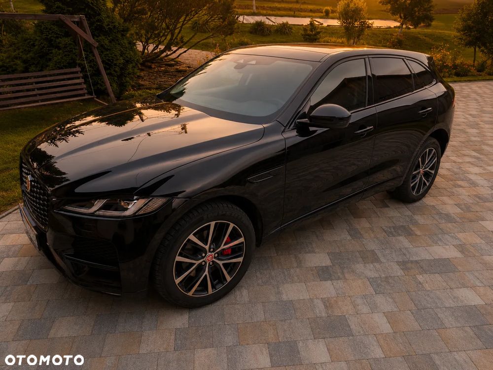Jaguar F-Pace 2.0 P250 mHEV AWD R-Dynamic Black - 2