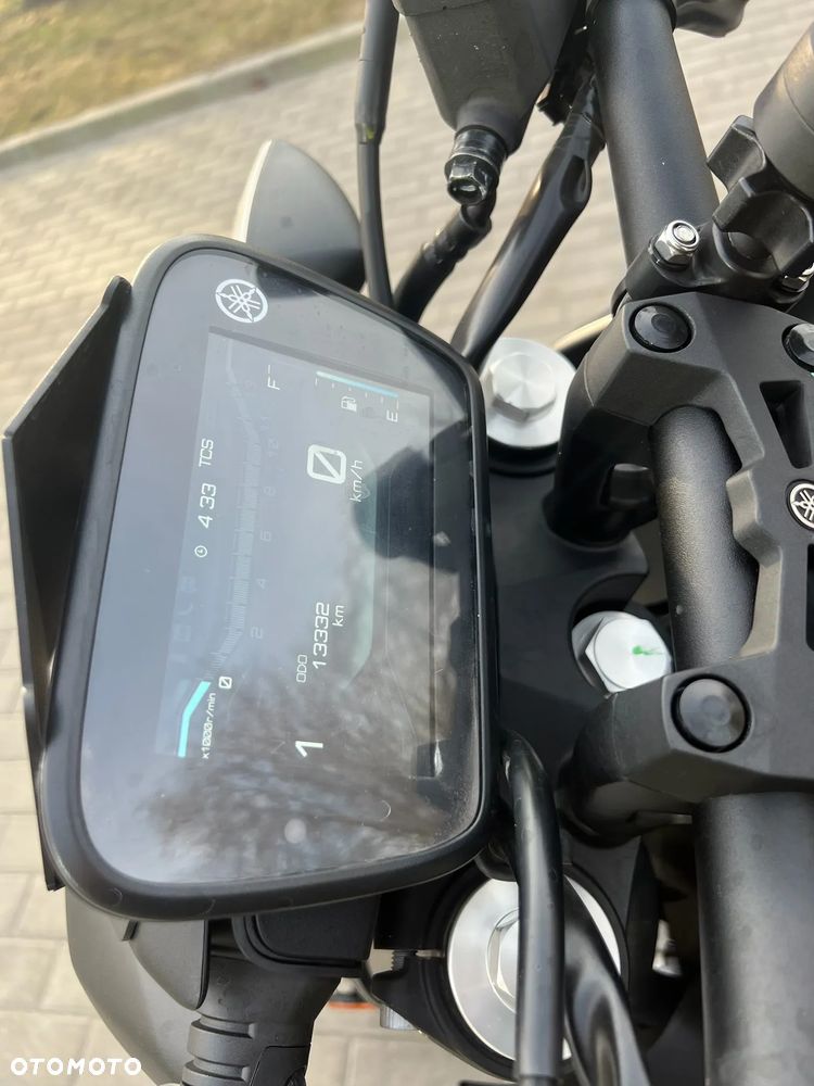 Yamaha MT - 7