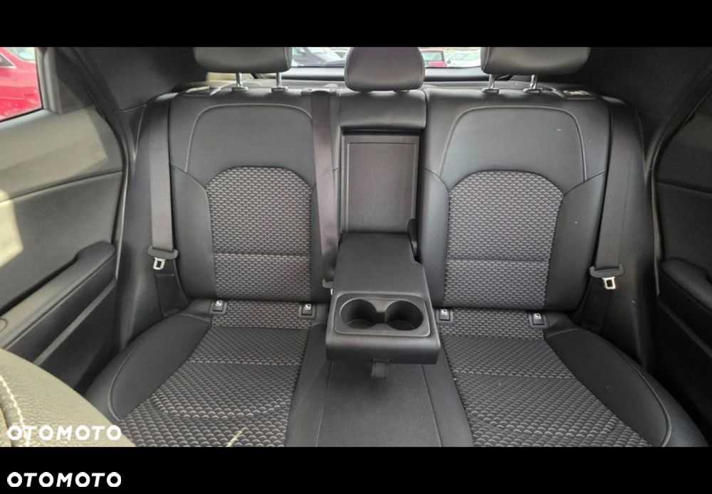 Kia XCeed - 8