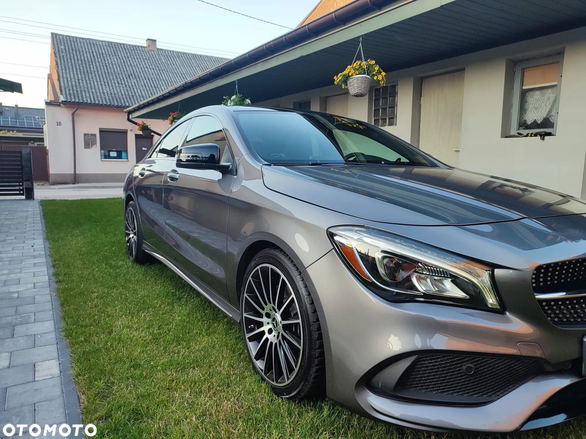 Mercedes-Benz CLA 250 4-Matic AMG Line - 1