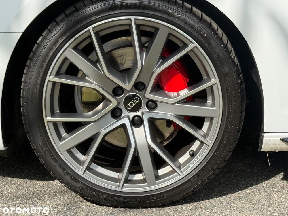 Audi A4 Avant 40 TFSI S tronic S line - 22
