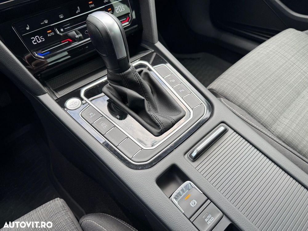Volkswagen Passat 1.5 TSI ACT OPF DSG Comfortline - 12