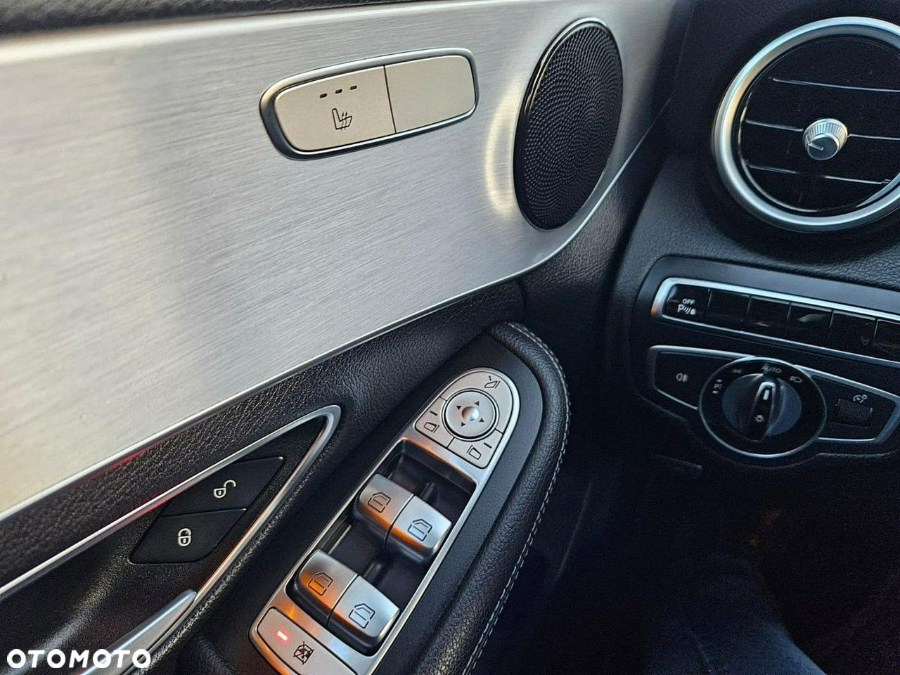 Mercedes-Benz Klasa C - 16