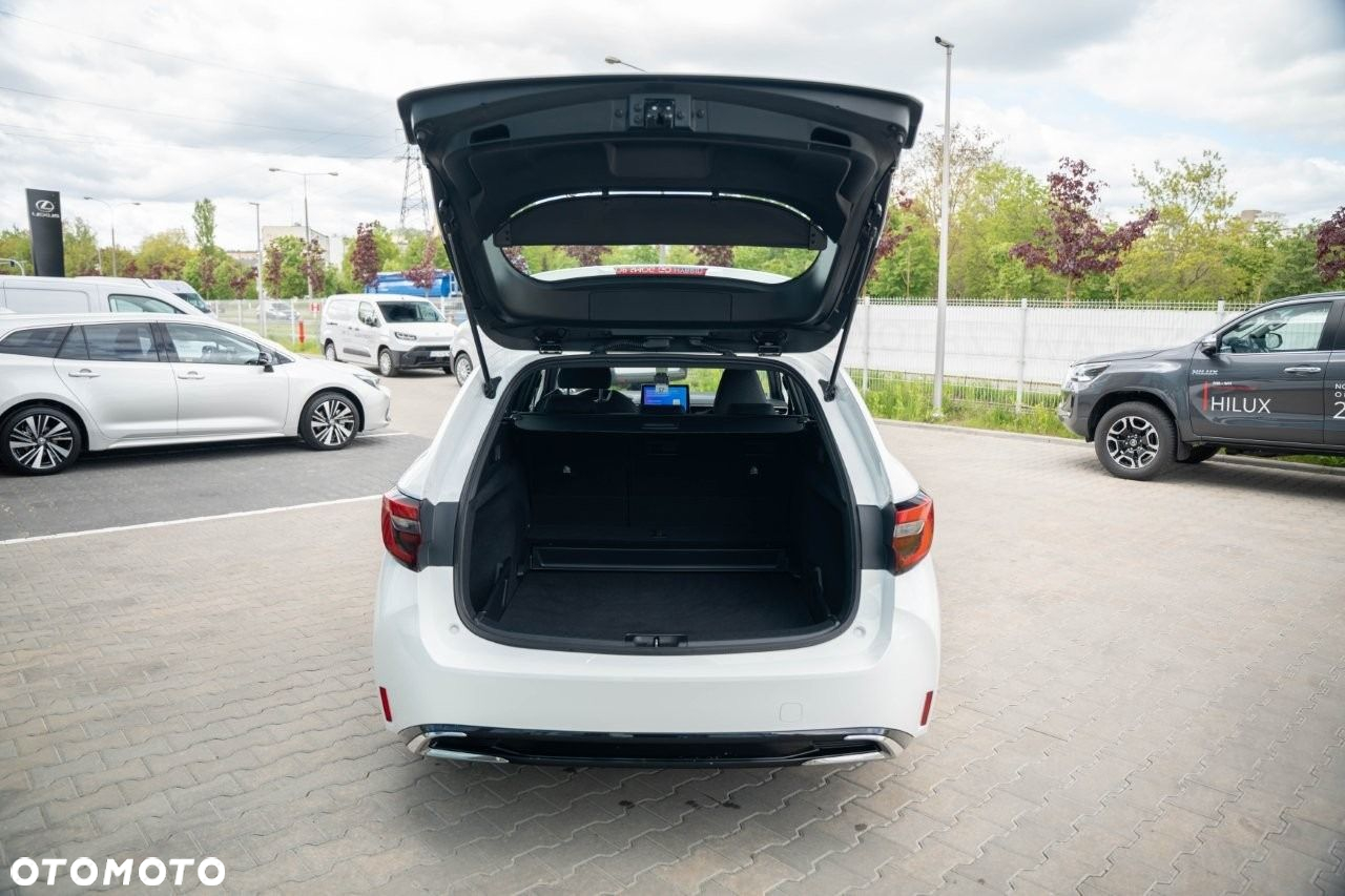 Toyota Corolla - 13