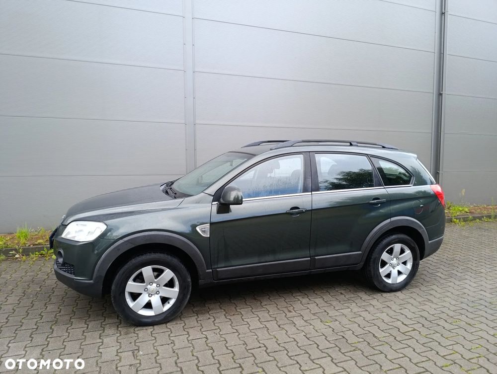 Chevrolet Captiva 2.4 2WD 7 Sitzer LS Family Edition - 22