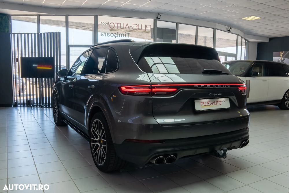Porsche Cayenne Standard - 22