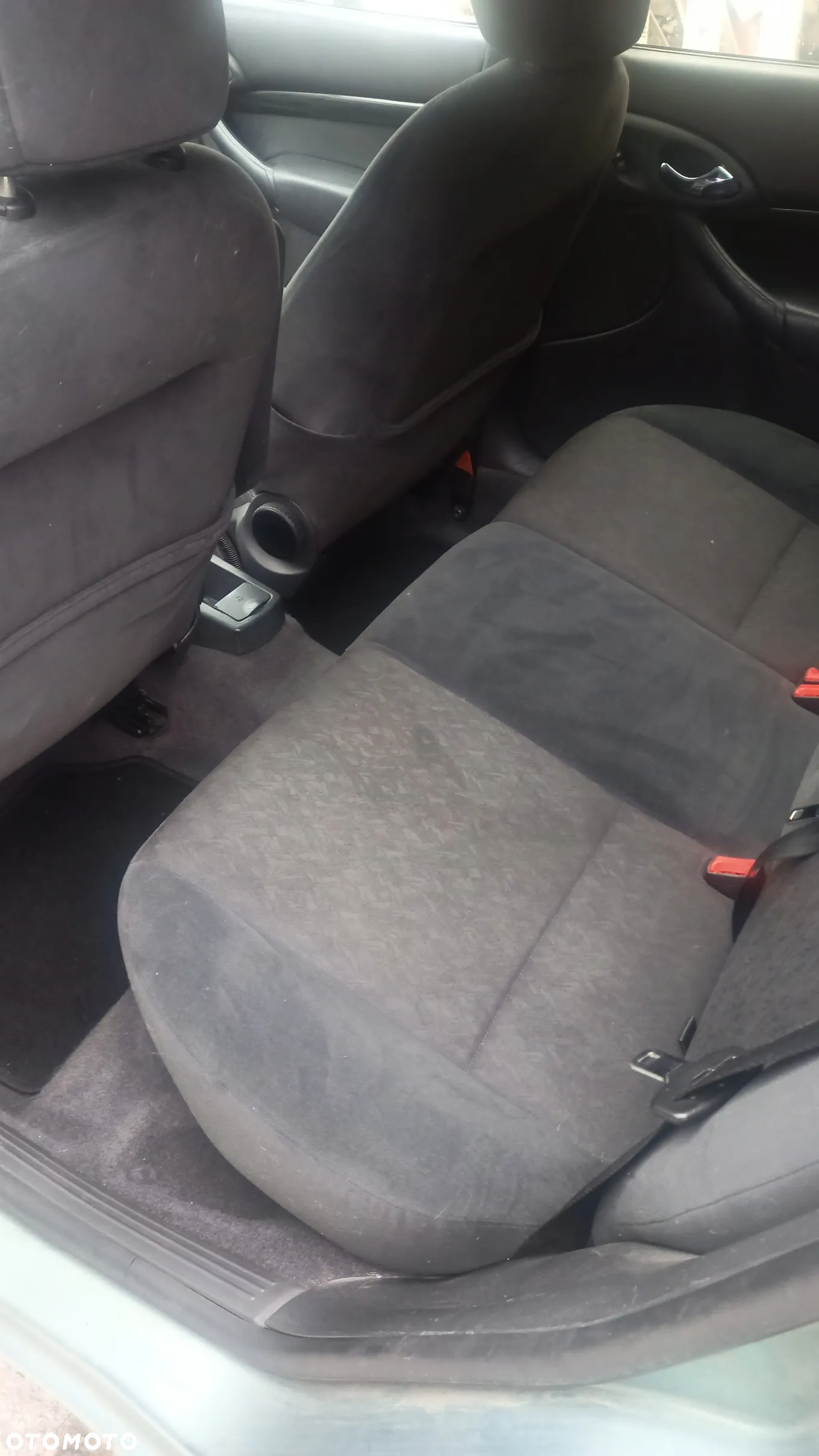 Ford Focus 2.0 Ghia - 7