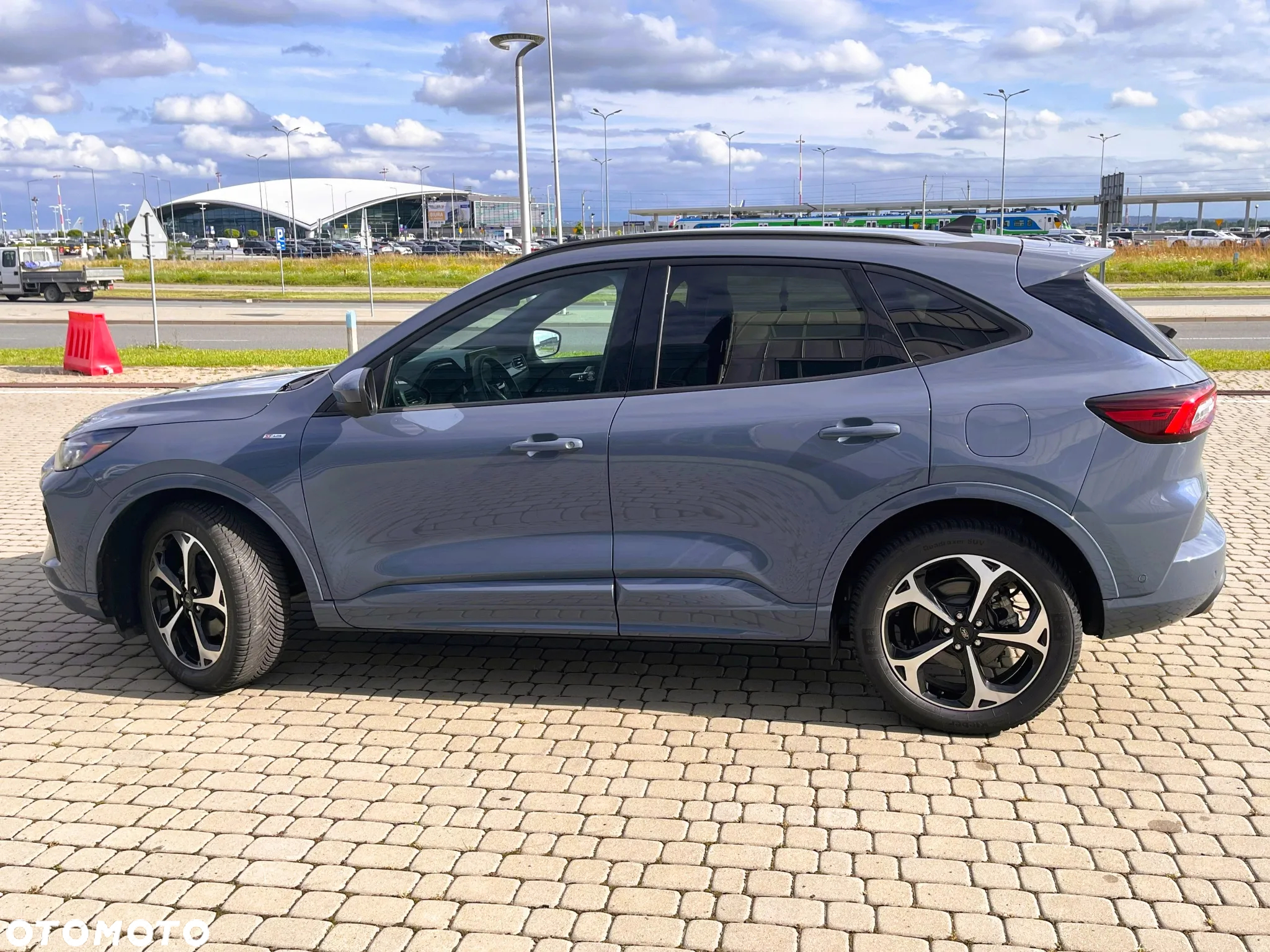 Ford Kuga - 11