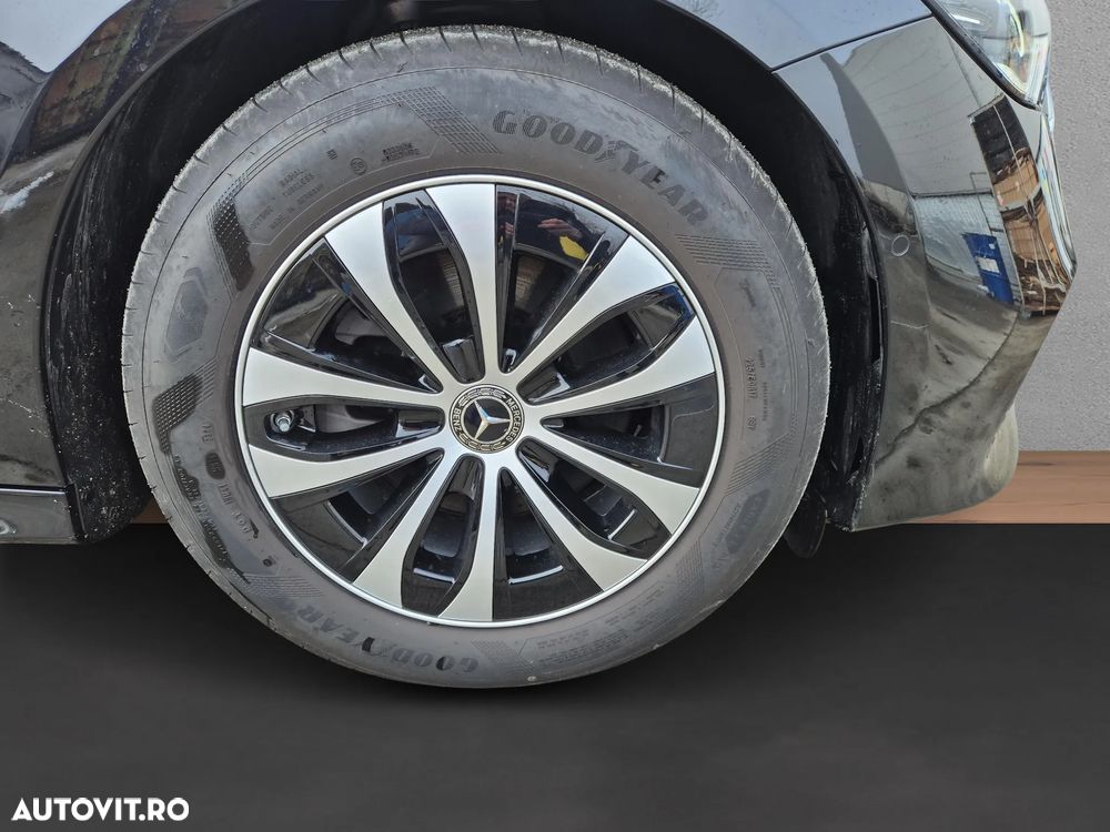 Mercedes-Benz E 200 9G-TRONIC - 27