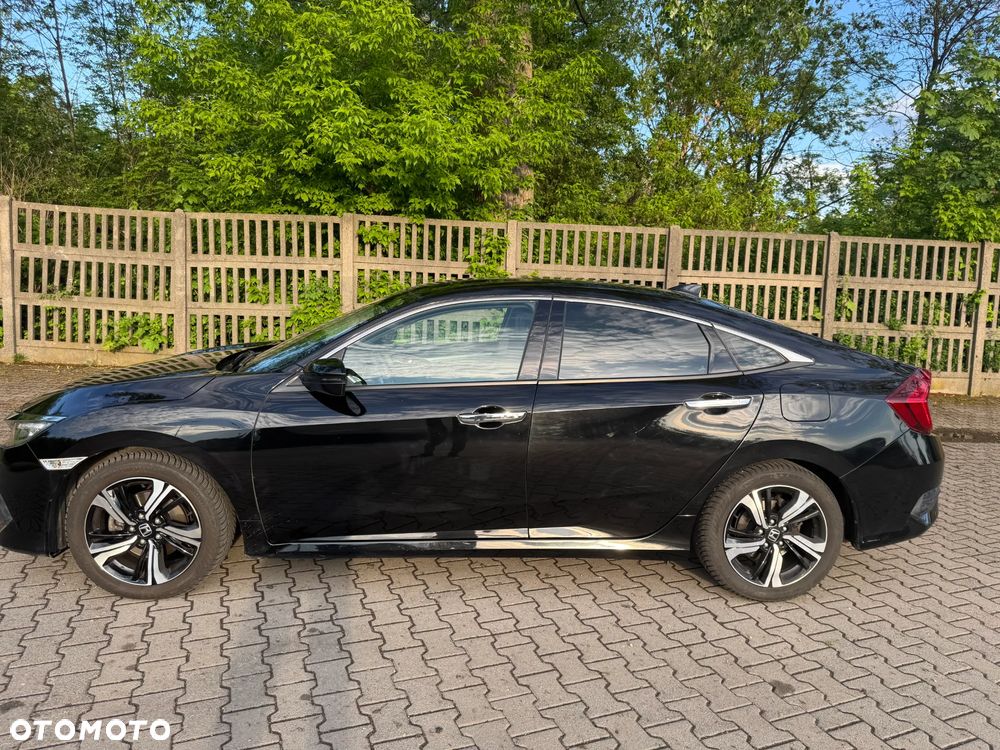 Honda Civic 1.5 T Executive - 3