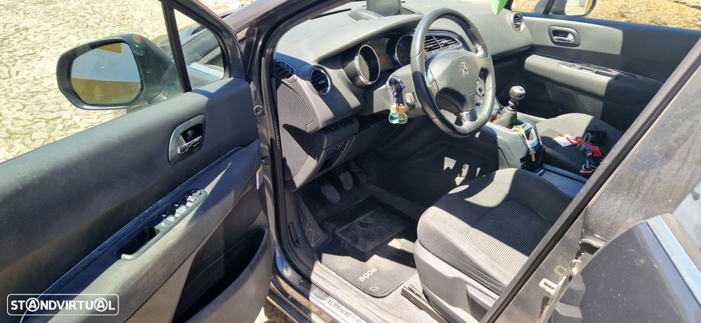 Peugeot 5008 1.6 BlueHDi Style - 13